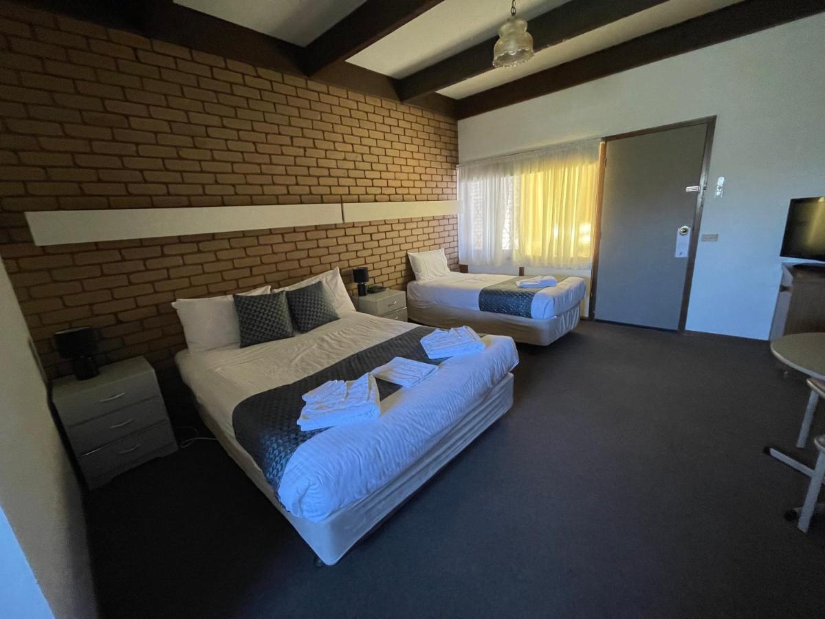 Shepparton Motor Inn Tudor House Motel Eksteriør bilde