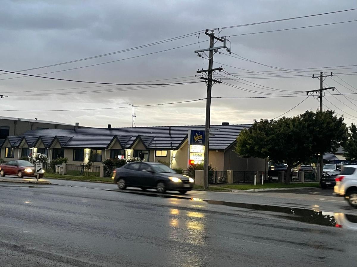Shepparton Motor Inn Tudor House Motel Eksteriør bilde