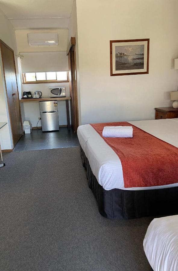 Shepparton Motor Inn Tudor House Motel Eksteriør bilde