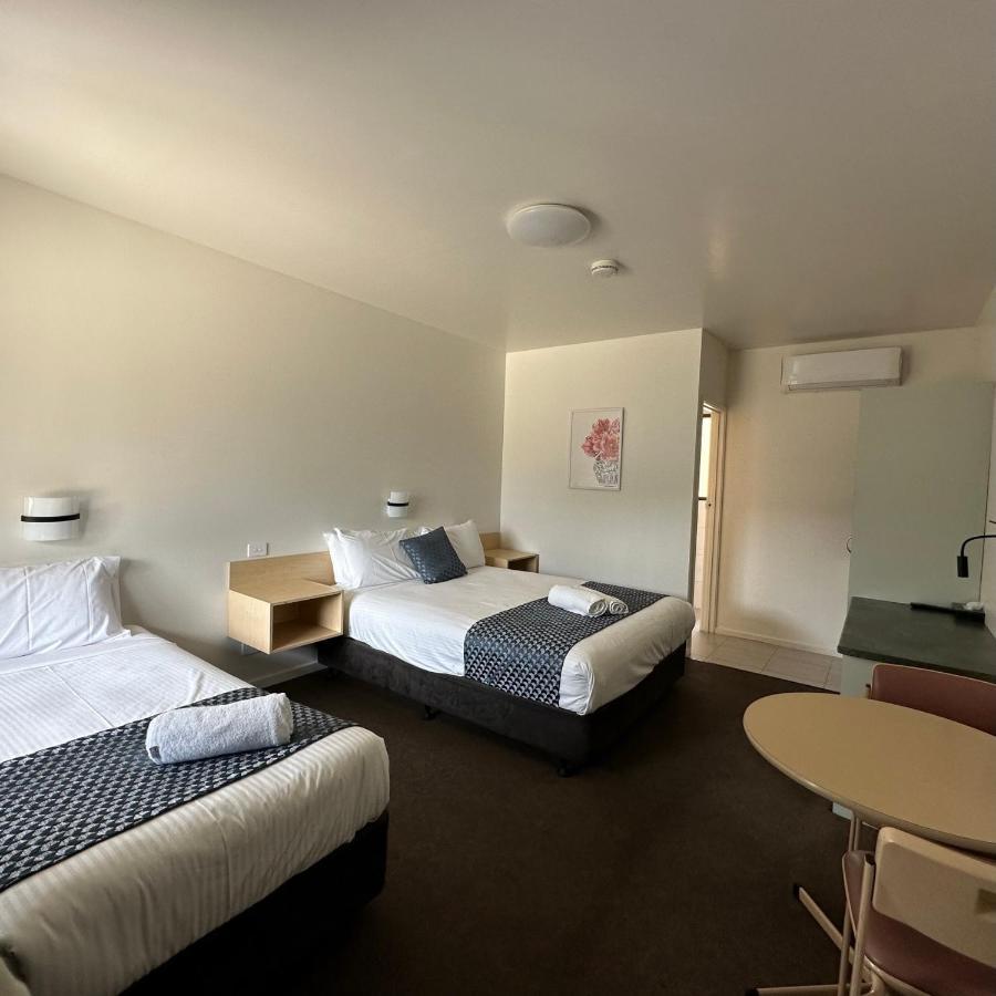Shepparton Motor Inn Tudor House Motel Eksteriør bilde